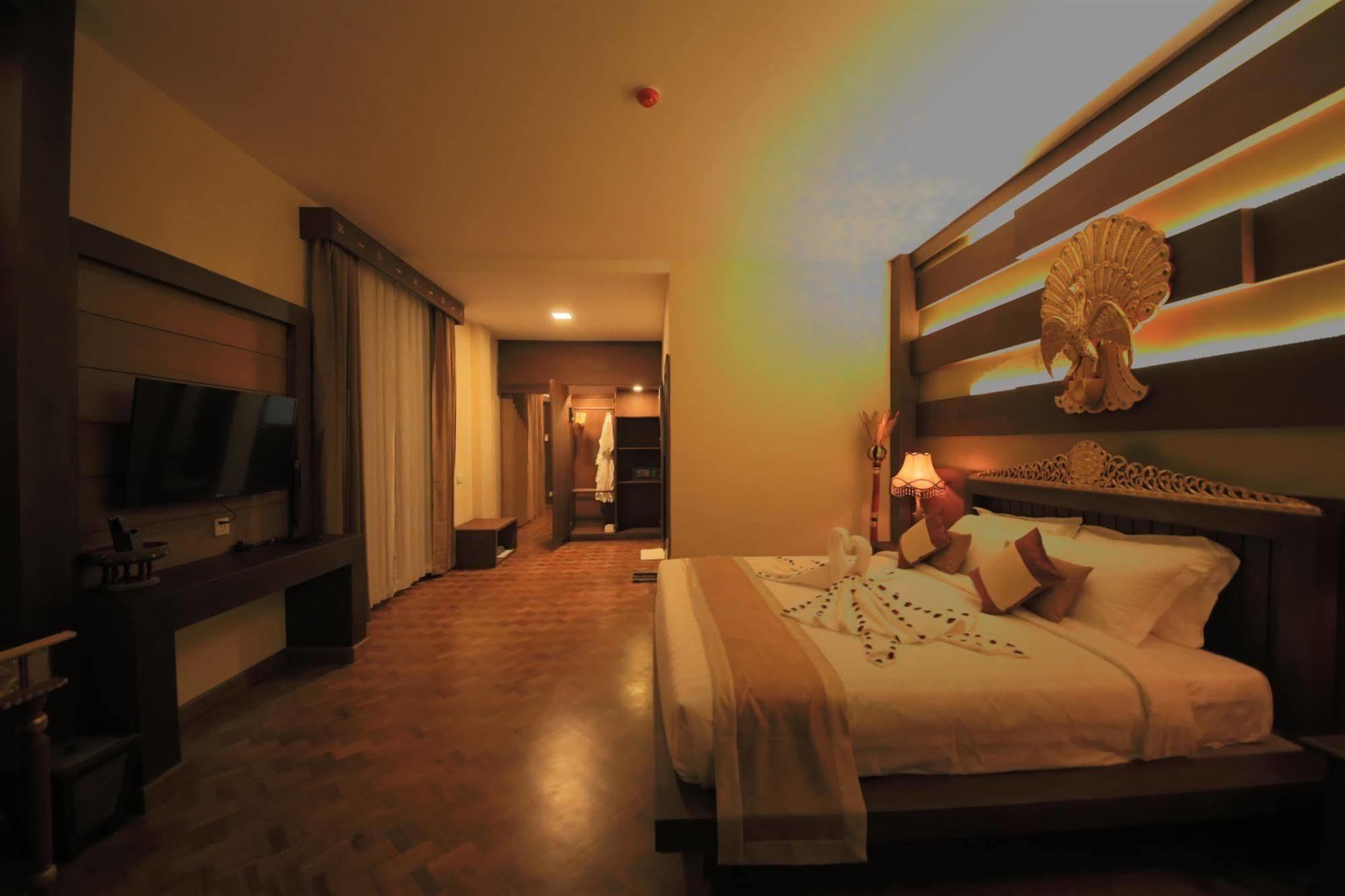 Thousand Island Hotel Inle Lake מראה חיצוני תמונה
